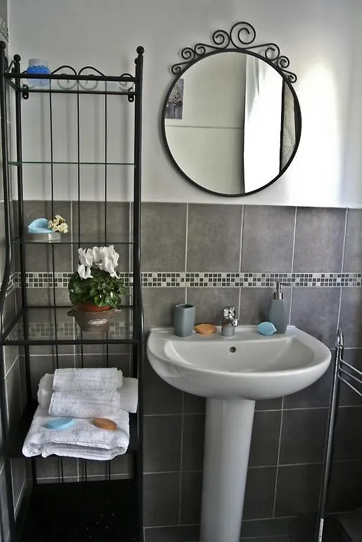 B&B Roma Citta Aperta 3*, Rome Italy